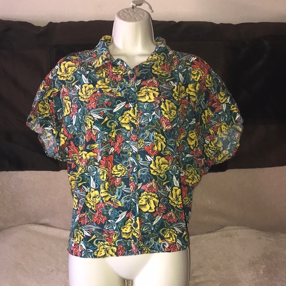 LuLaRoe small button down shirt 💕 - Picture 1 of 3